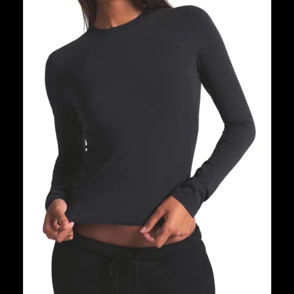 NWOT skims long sleeve top